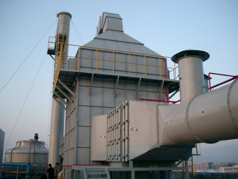 TUBULAR PRECIPITATOR FOR EXHAUST GAS